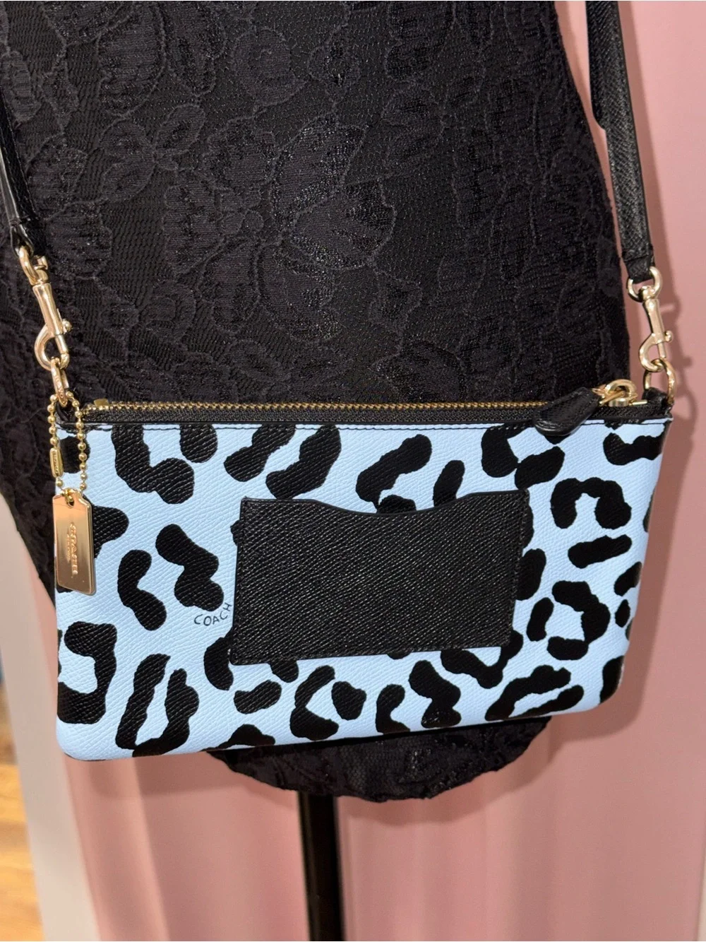 🐆 Coach Leopard Crossbody – Cute… but make it a little savage - Picture 4 of 7